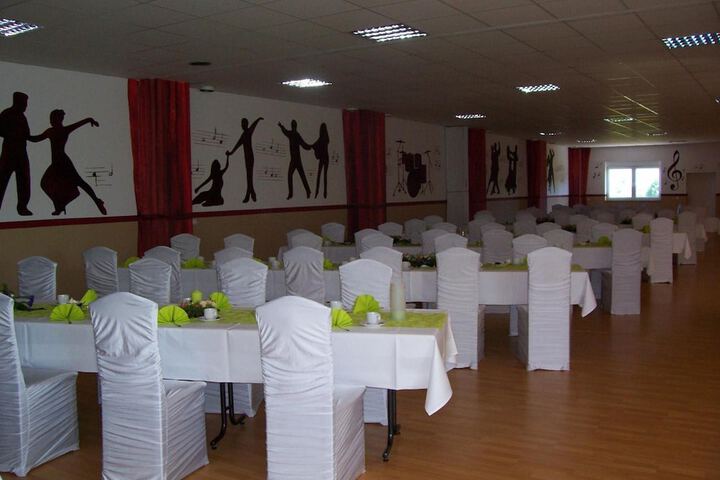 Ballroom/Hall 22 of 31