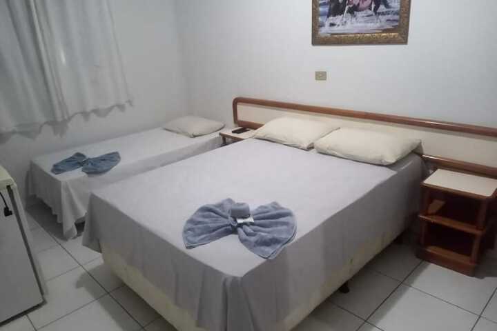 Room 4 of 34