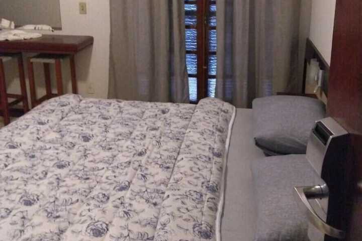 Room 12 of 78