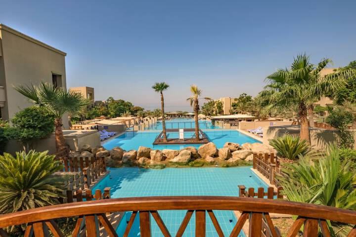 Pool 46 of 120