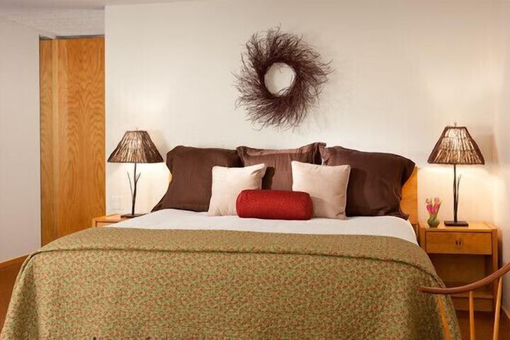 Room 5 of 48