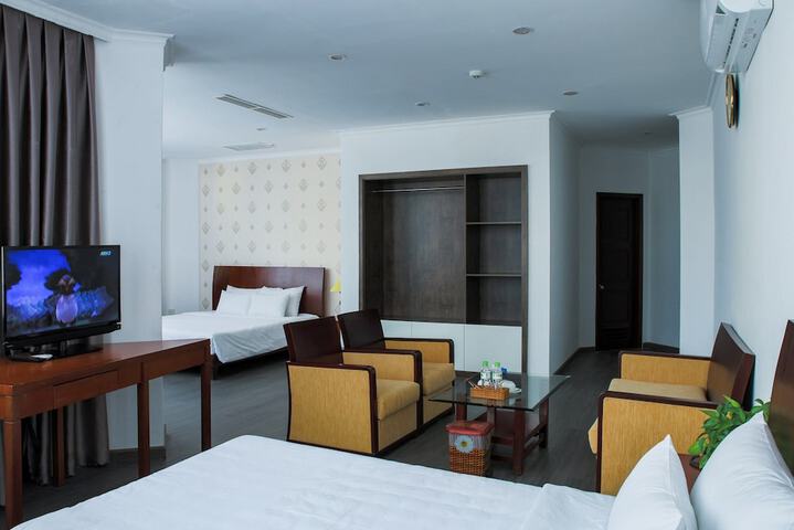 Room 15 of 42