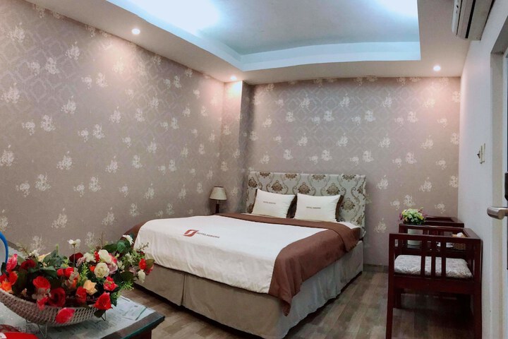 Room 20 of 28
