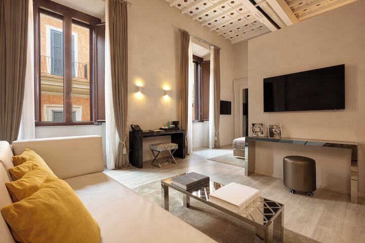 Room 16 of 85