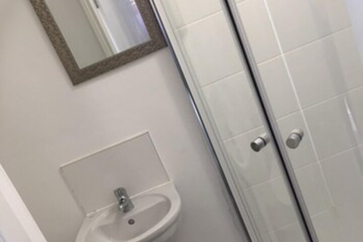 Room 76 of 95