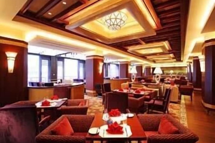 Dining Photos
