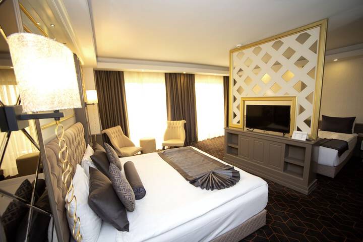 Room 14 of 70