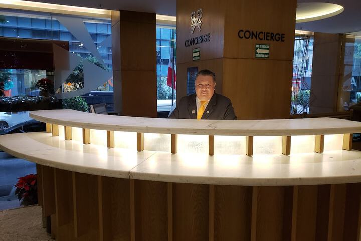 Concierge desk