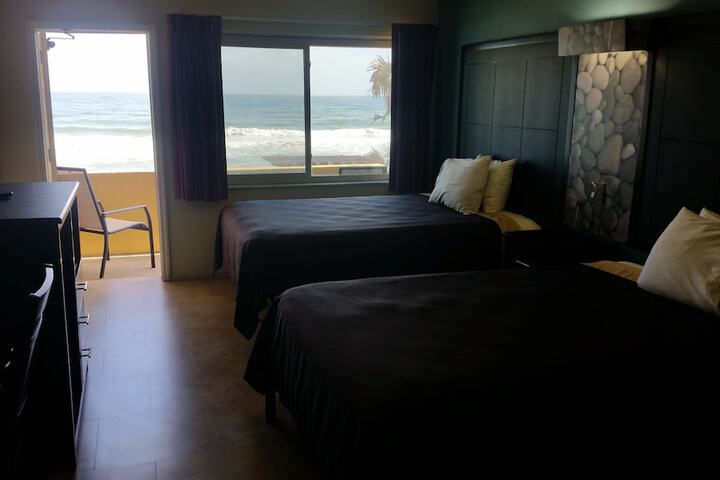 2 Double Beds (34 of 59)