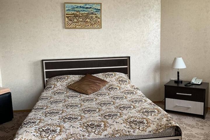 Room 8 of 29