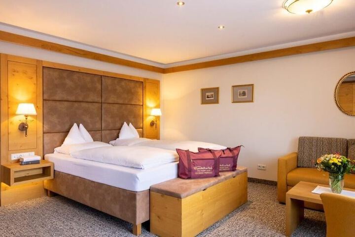 Room 36 of 164