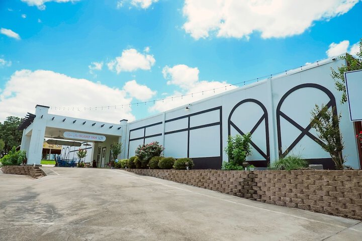 Photo of Lone Star Glamp Inn