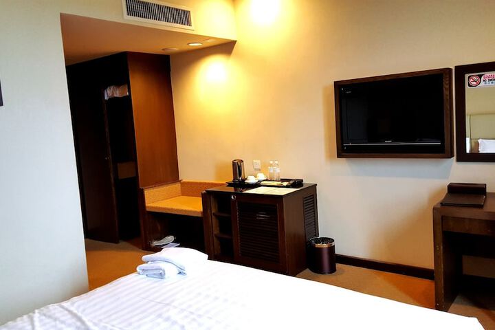 Room 20 of 44