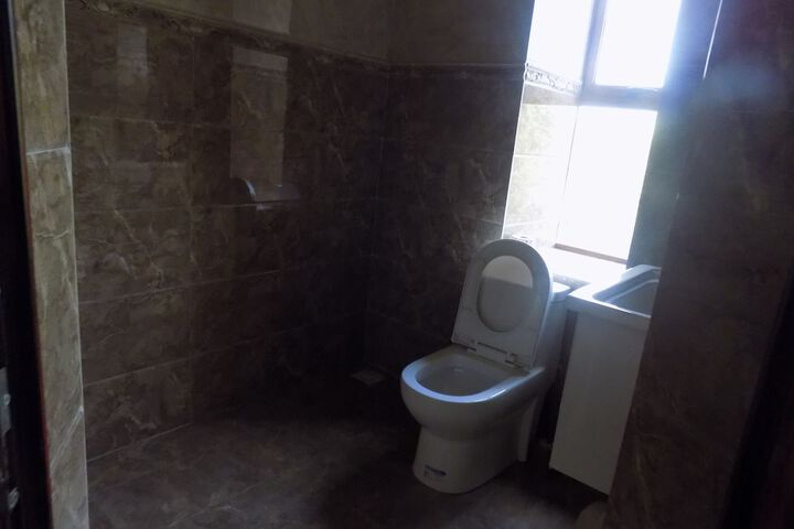 Room 47 of 70