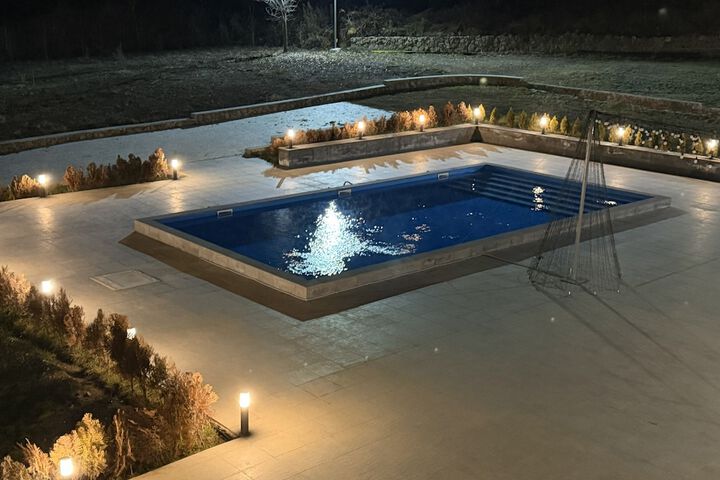 Pool 27 of 58