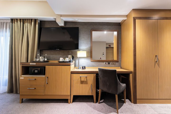 Room 53 of 101