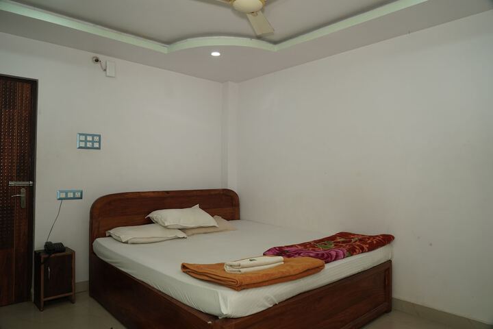 Room 42 of 94