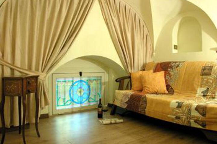 Room 5 of 7