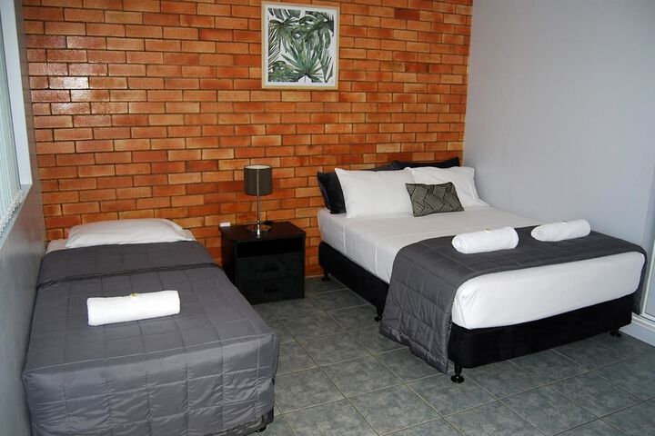 Room 8 of 49