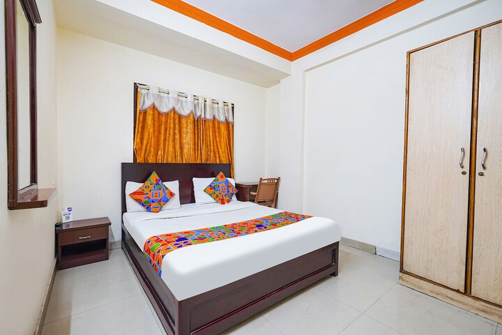Room 15 of 31