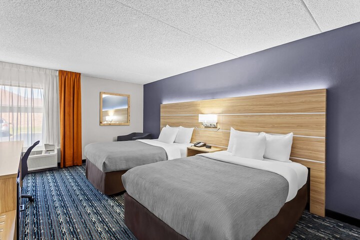 Room 42 of 80