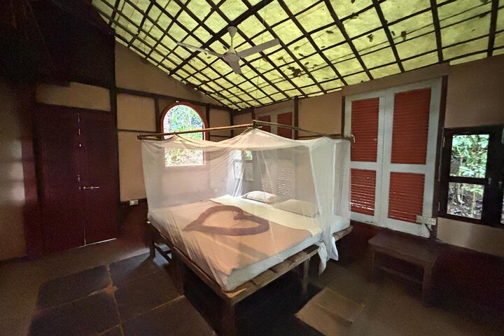 Room 12 of 85