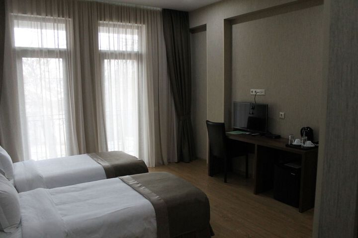 Room 26 of 45