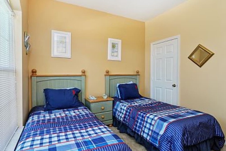 Room 3 of 19