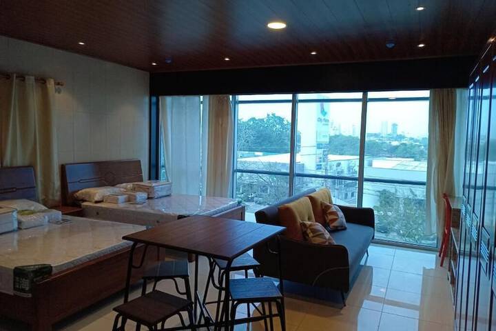Room 7 of 20