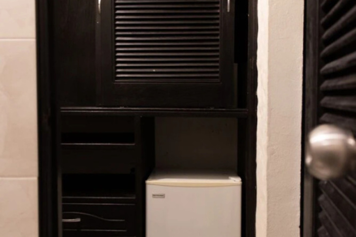 hotel_rooms