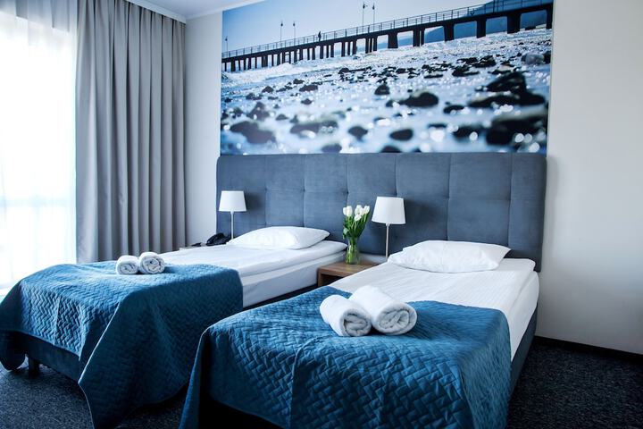 Room 4 of 34