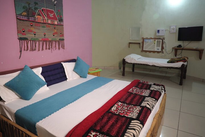 Room 16 of 48