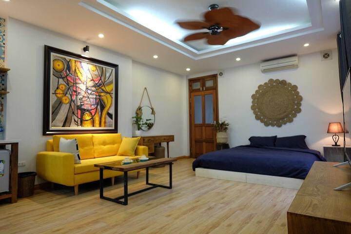 Room 9 of 49