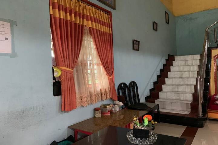 Room 4 of 15