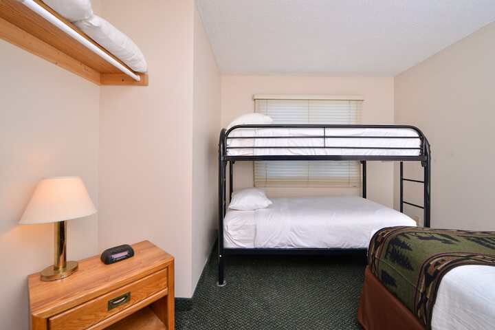 Room 9 of 43