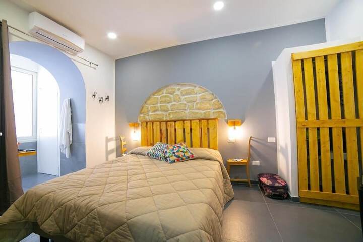 Room 78 of 309