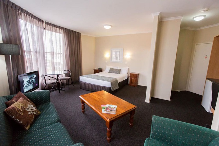 Room 15 of 34