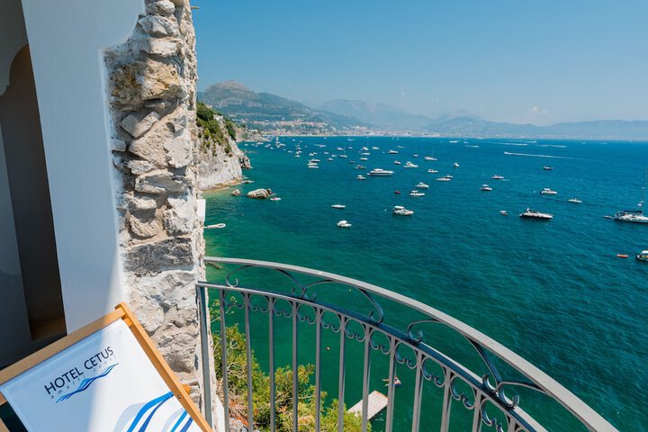 Room 32 of 78