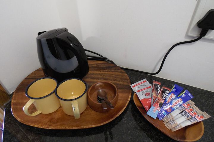 Breakfast/Coffee Service 14 of 32