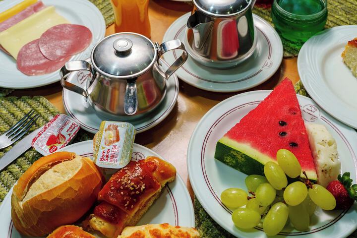 Breakfast/Coffee Service 50 of 78