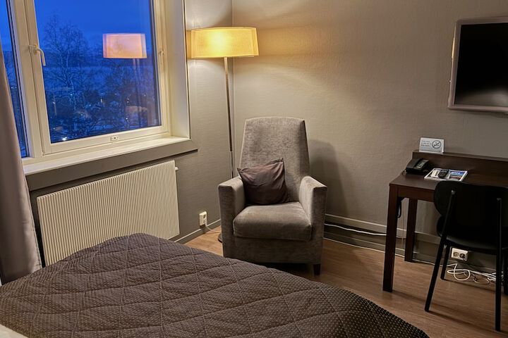 Room 43 of 93