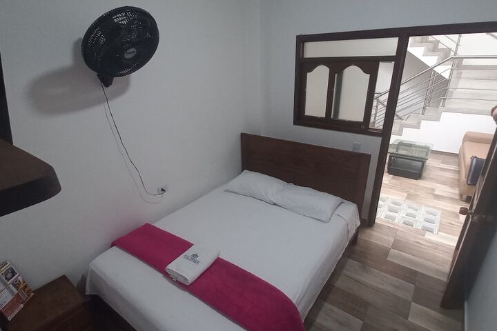 Room 5 of 13