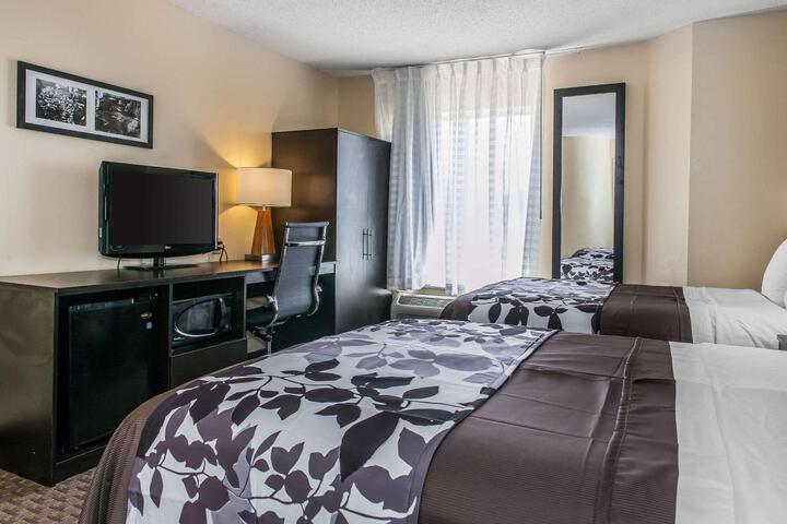 2 Double Beds (6 of 7)
