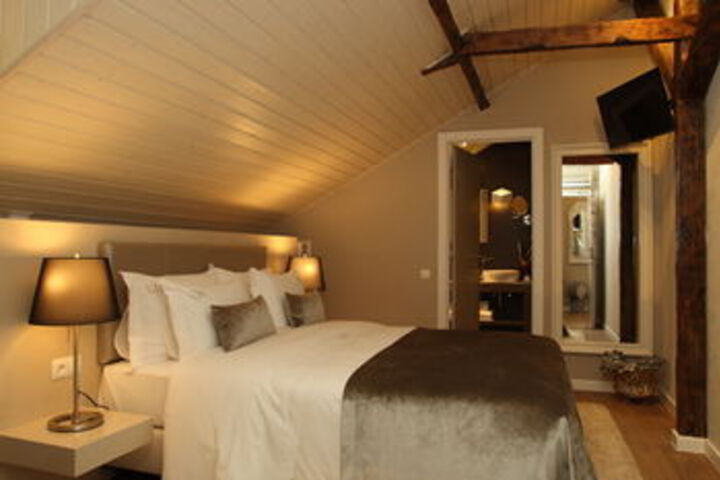 Inside Room Photo