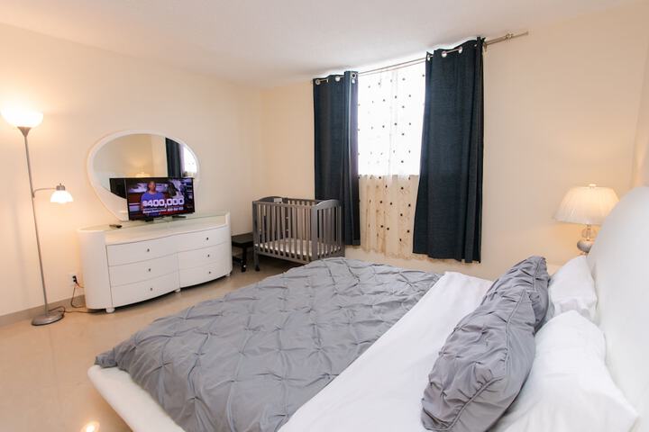 Room 5 of 108