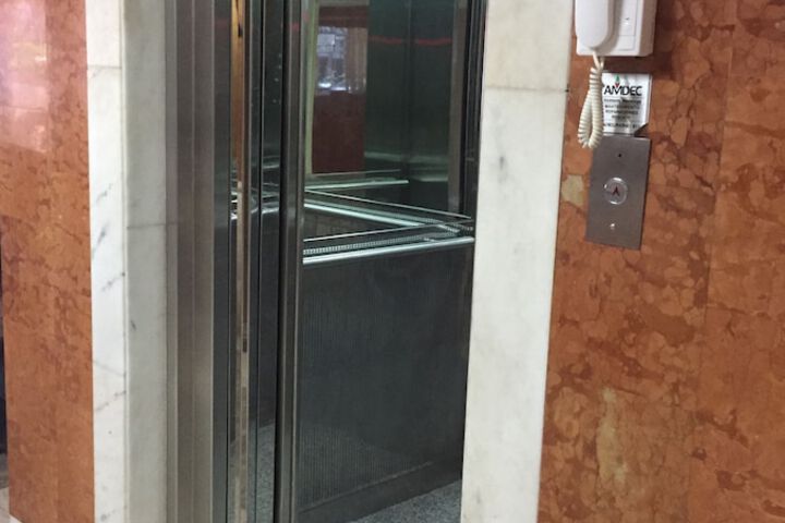 Entrance & Lobby