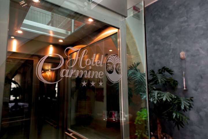 Hotel 2 of 52