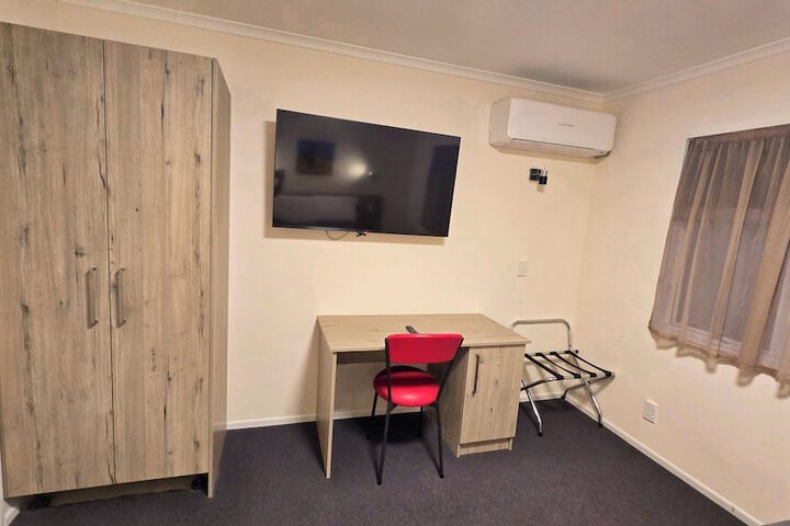 Room 61 of 175