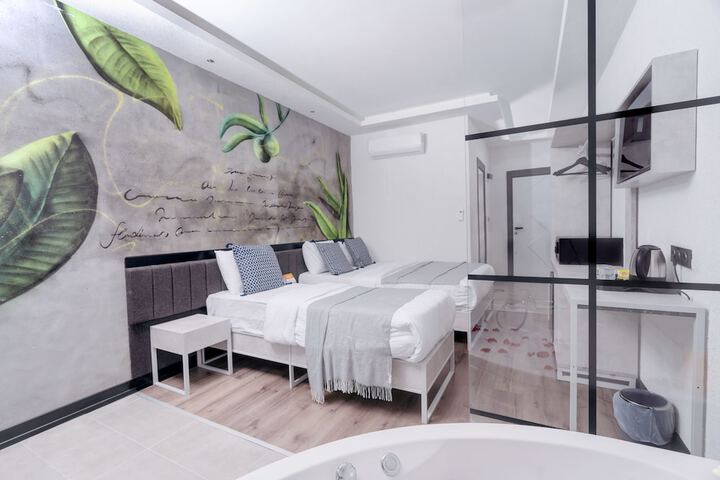 Room 40 of 60