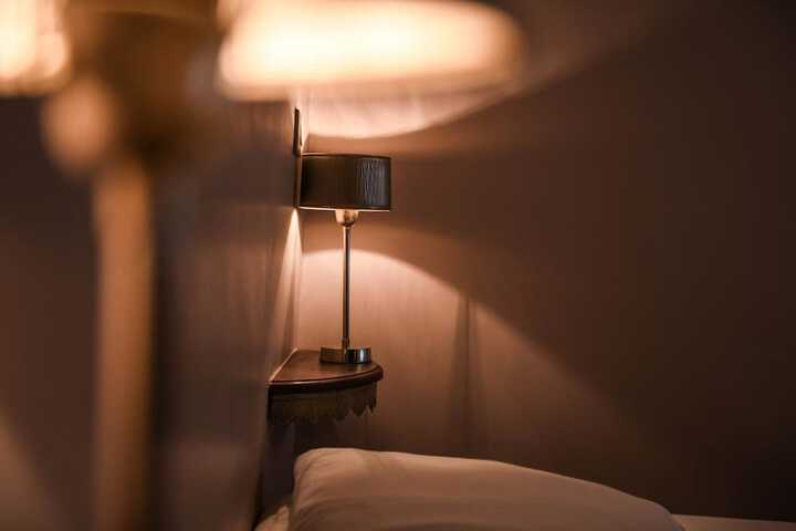 Room 27 of 67